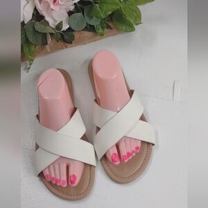 Muk Luks Sandals Comfortable Stylish Footwear